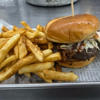 Headhunter Burger