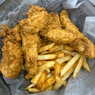 5 Tenders & Fries